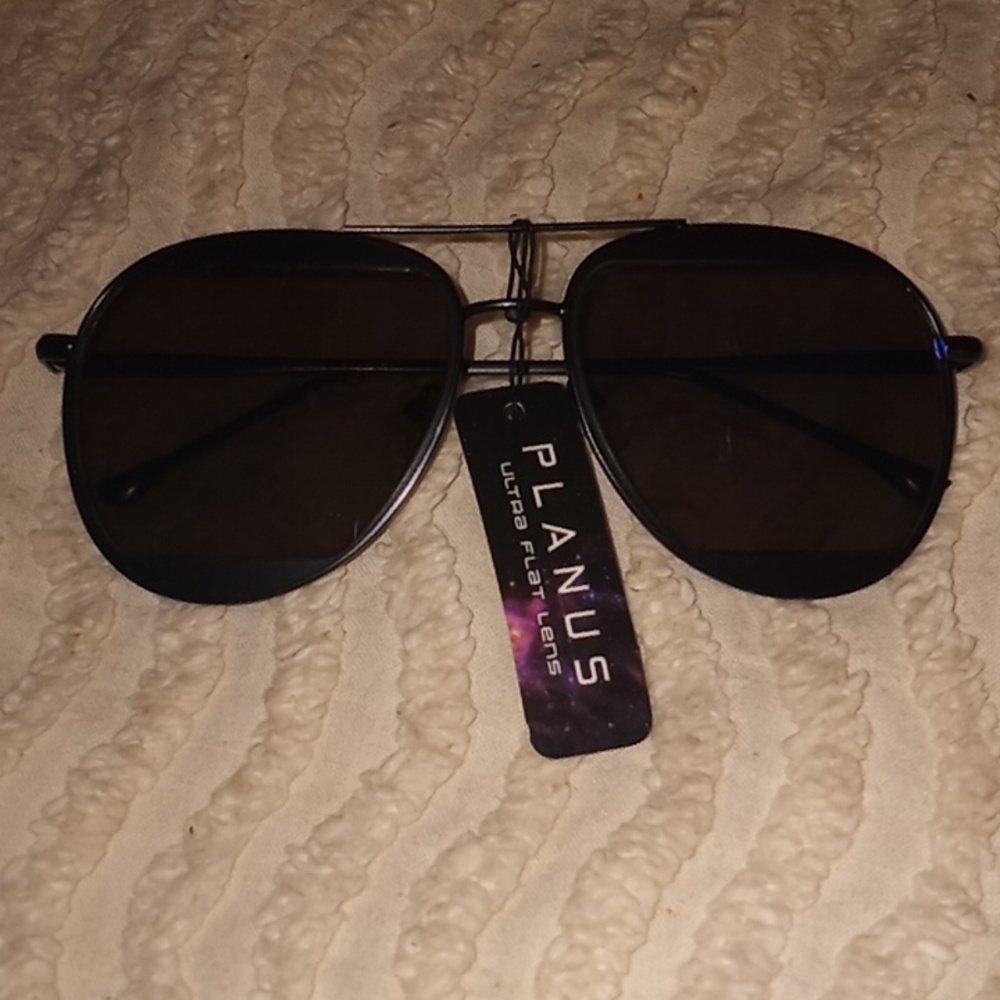 PLANUS Ultra Flat Polorized Aviator Sunglasses